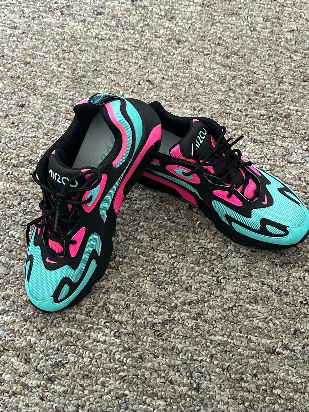 Nike mens Sneakers in Teal, Pink & Black